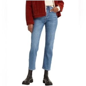 LEVI’S Wedgie Straight 28 Love In The Mist Med Stone Wash High Rise Button Crop